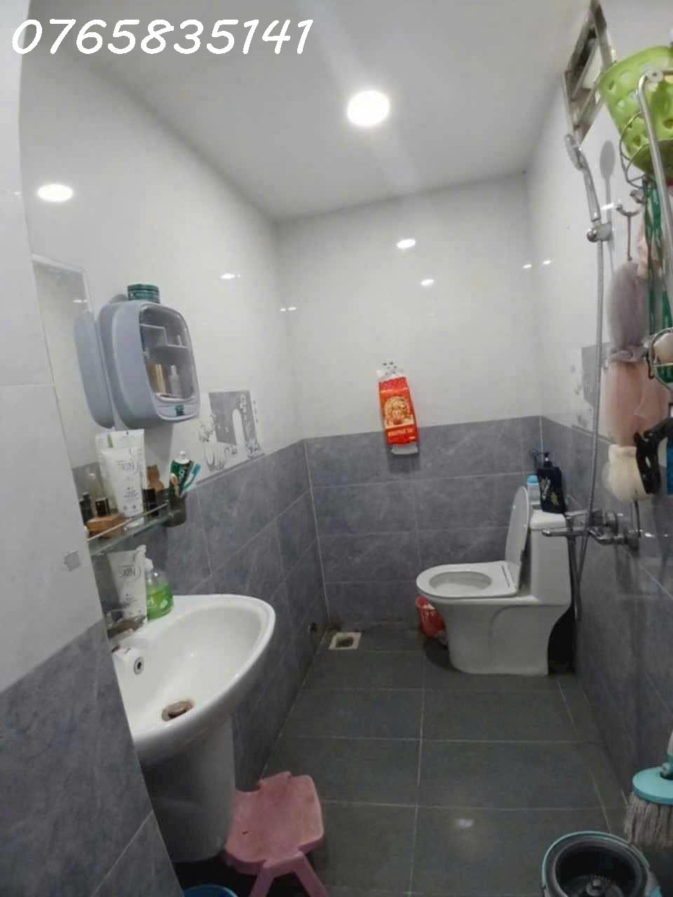 Hot Hot Hot ! Cần bán gấp nhà đẹp 65m², vị trí đắc địa gần Vinhomes chỉ với 2,7 tỷ! - Ảnh 4